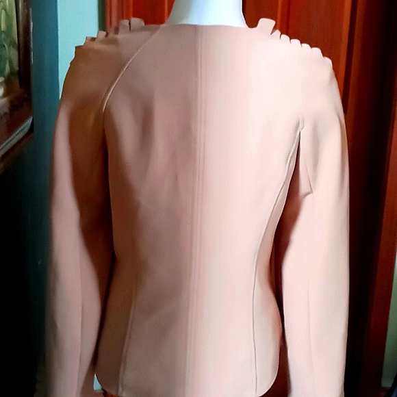 Coat - Picture 3 of 4